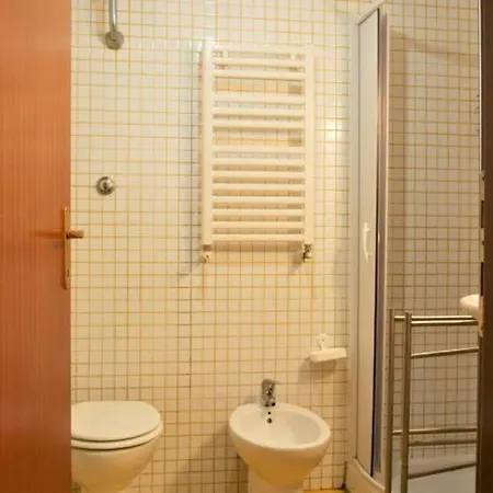 House With Garden And Parking Space In Mergellina Apartmán *