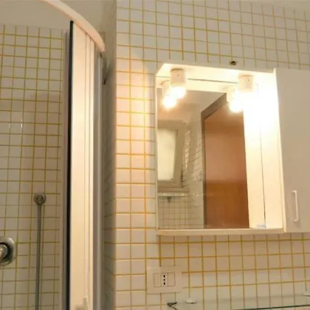 Lägenhet House With Garden And Parking Space In Mergellina *